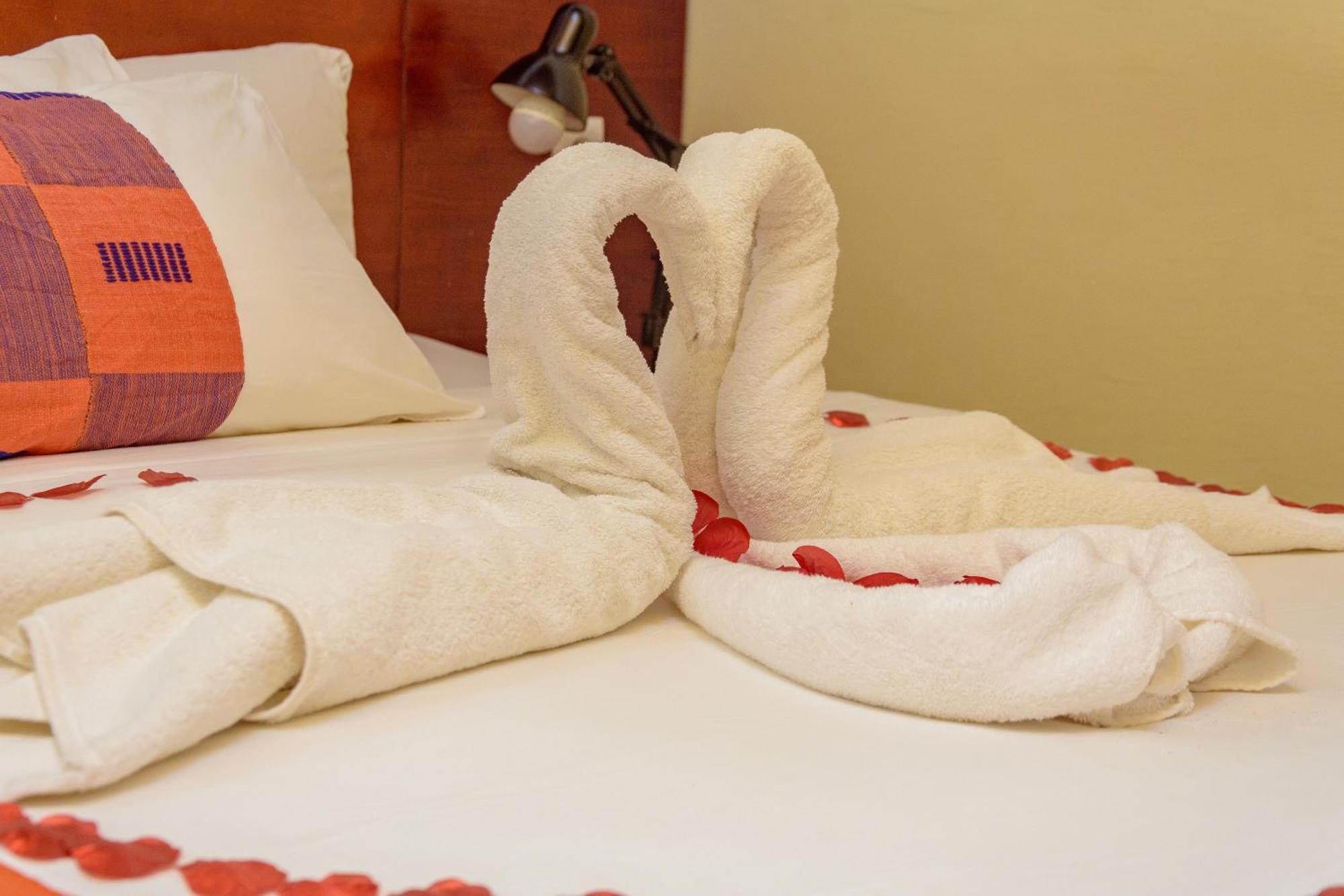 Hotel La Rose Blanche كورهوغو المظهر الخارجي الصورة
