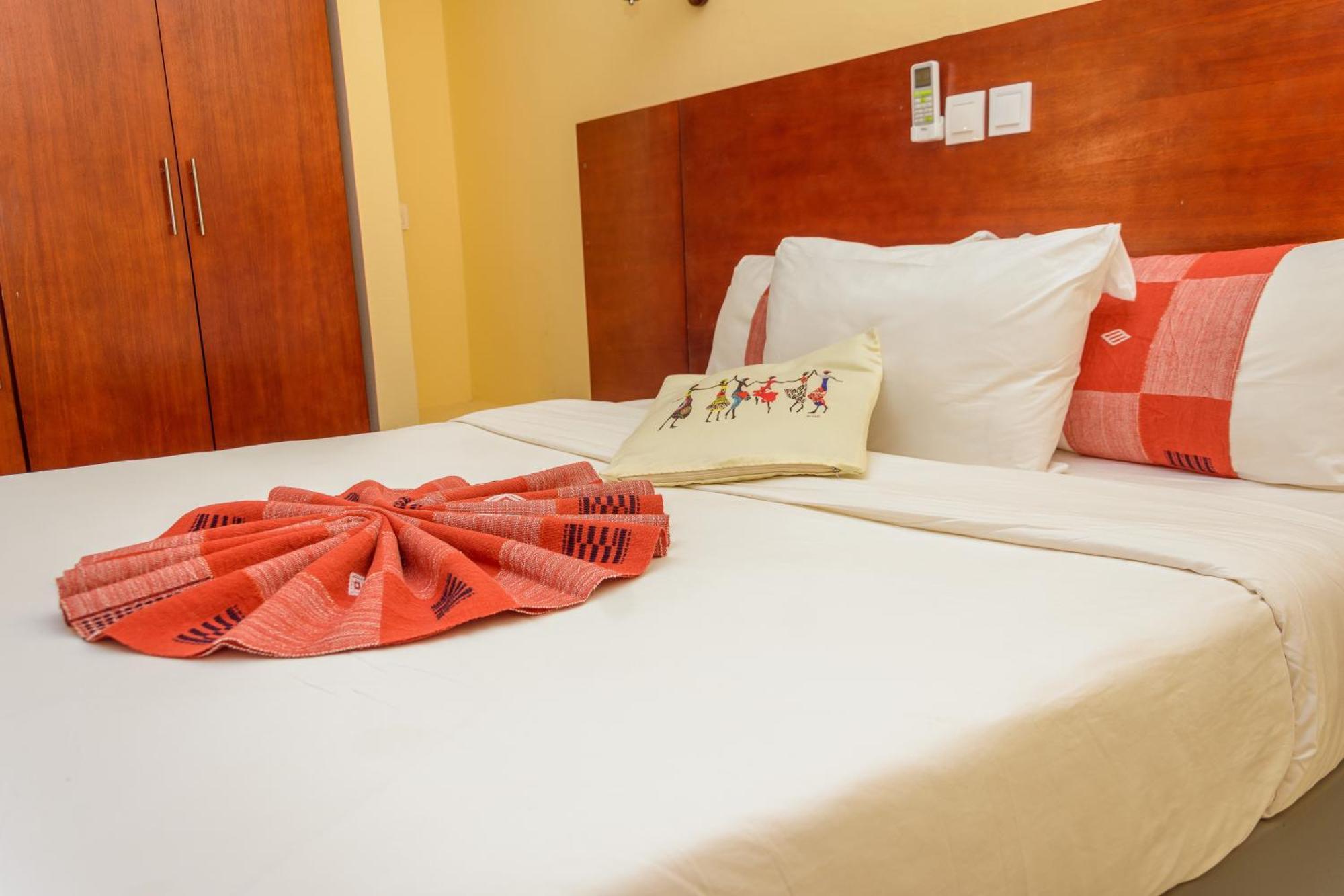 Hotel La Rose Blanche كورهوغو المظهر الخارجي الصورة
