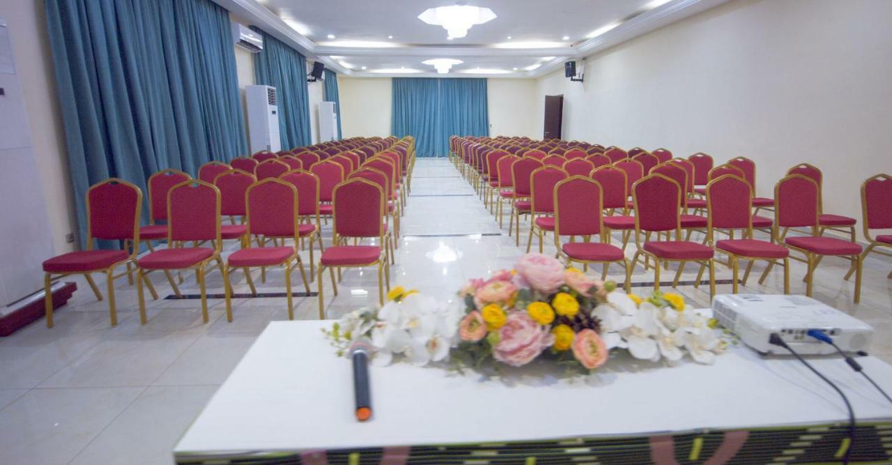 Hotel La Rose Blanche كورهوغو المظهر الخارجي الصورة